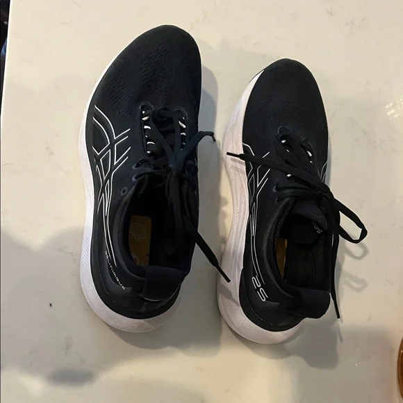 ASICS Black and White Running Shoes - Picture 2 of 4